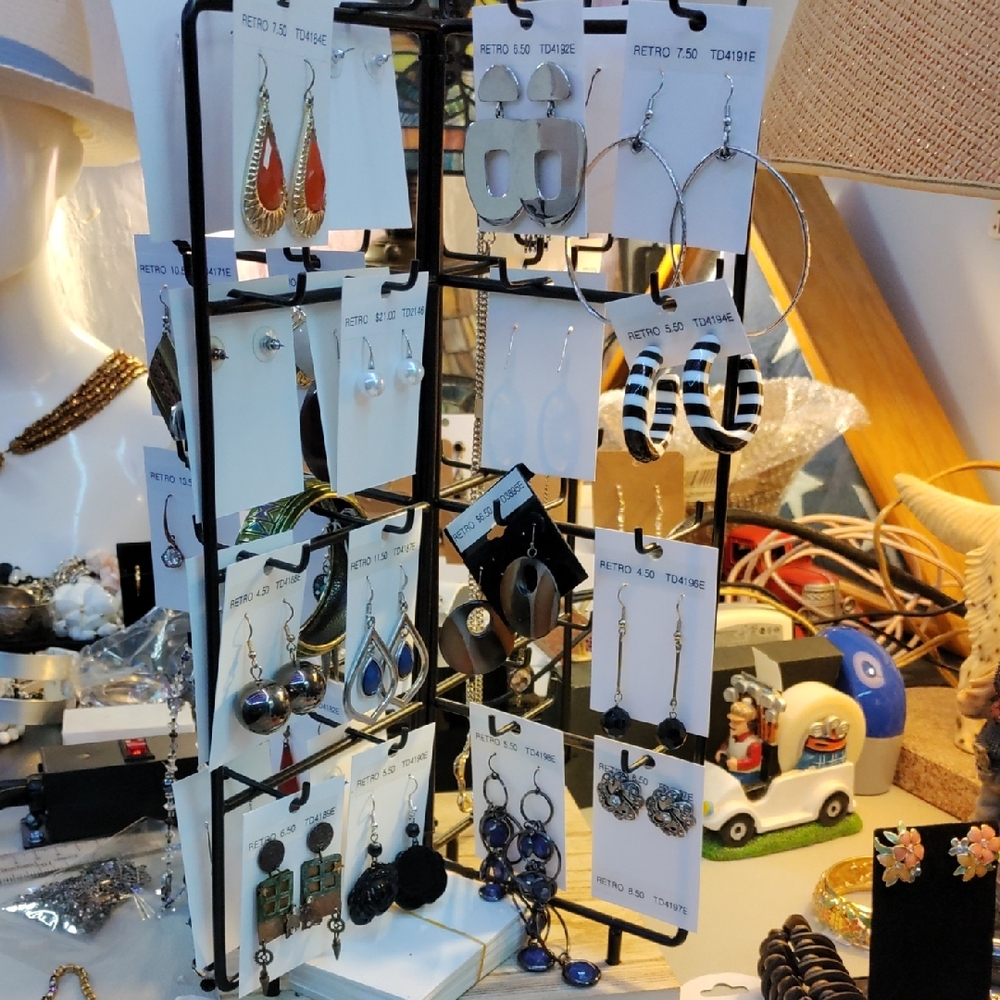 Unlisted Jewelry And Other Items Flyer